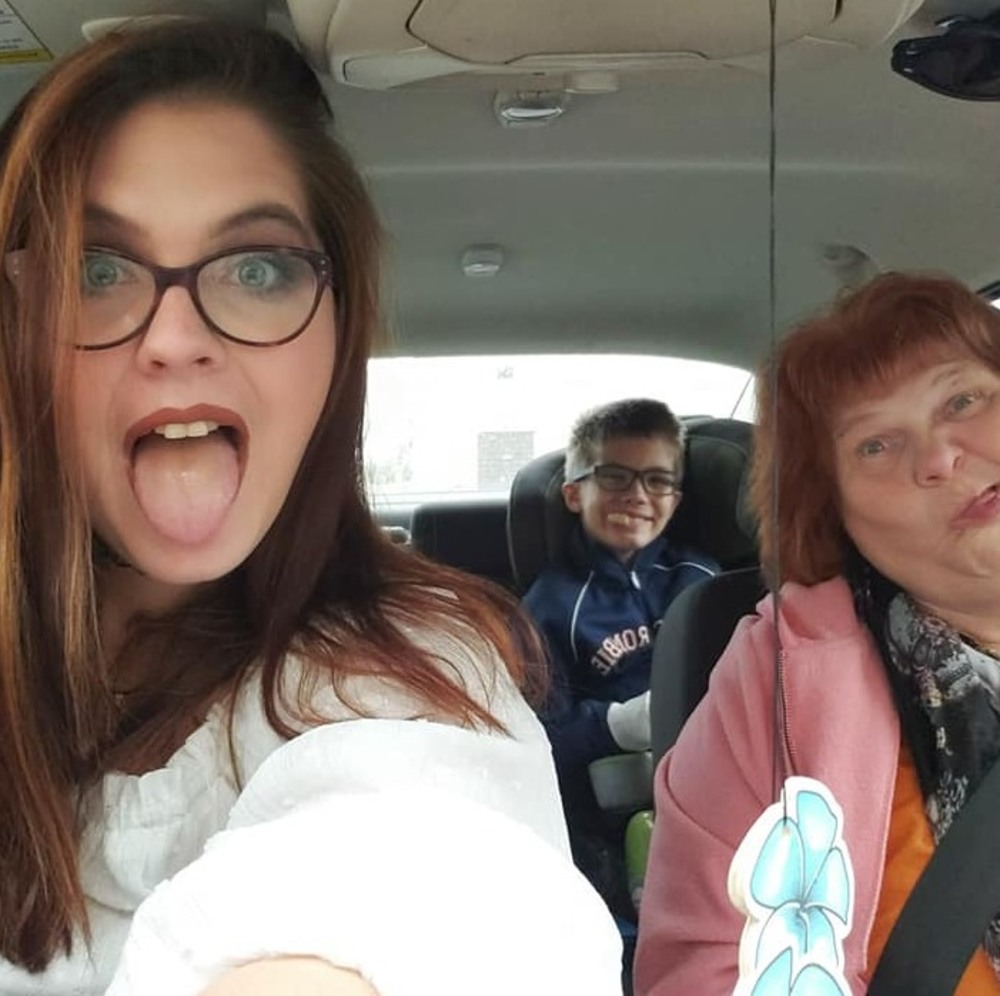 Meet your Posher, Velina